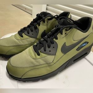 Size 13 - Nike Air Max 90